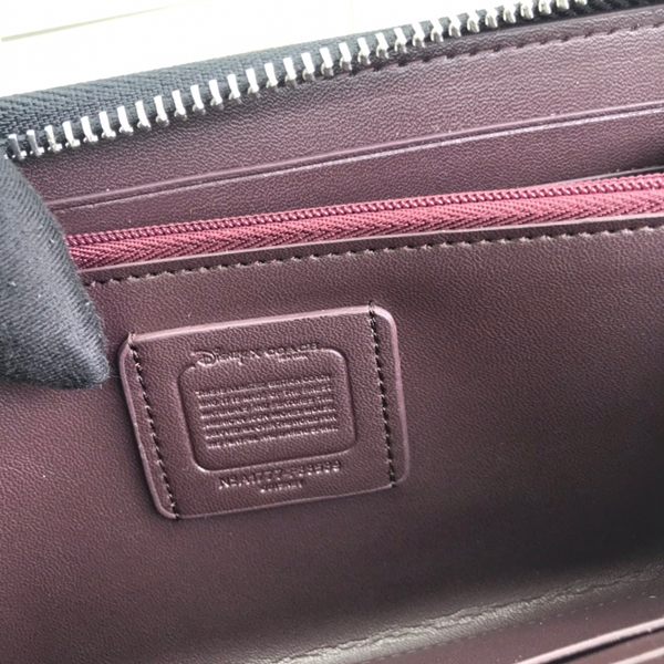 コーチ財布全体デザイン